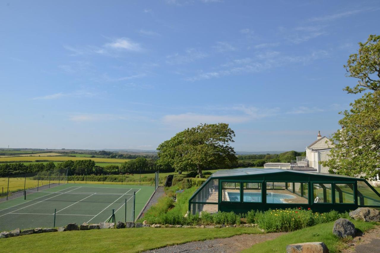 Tregaddra Farm B&B Helston Exterior photo